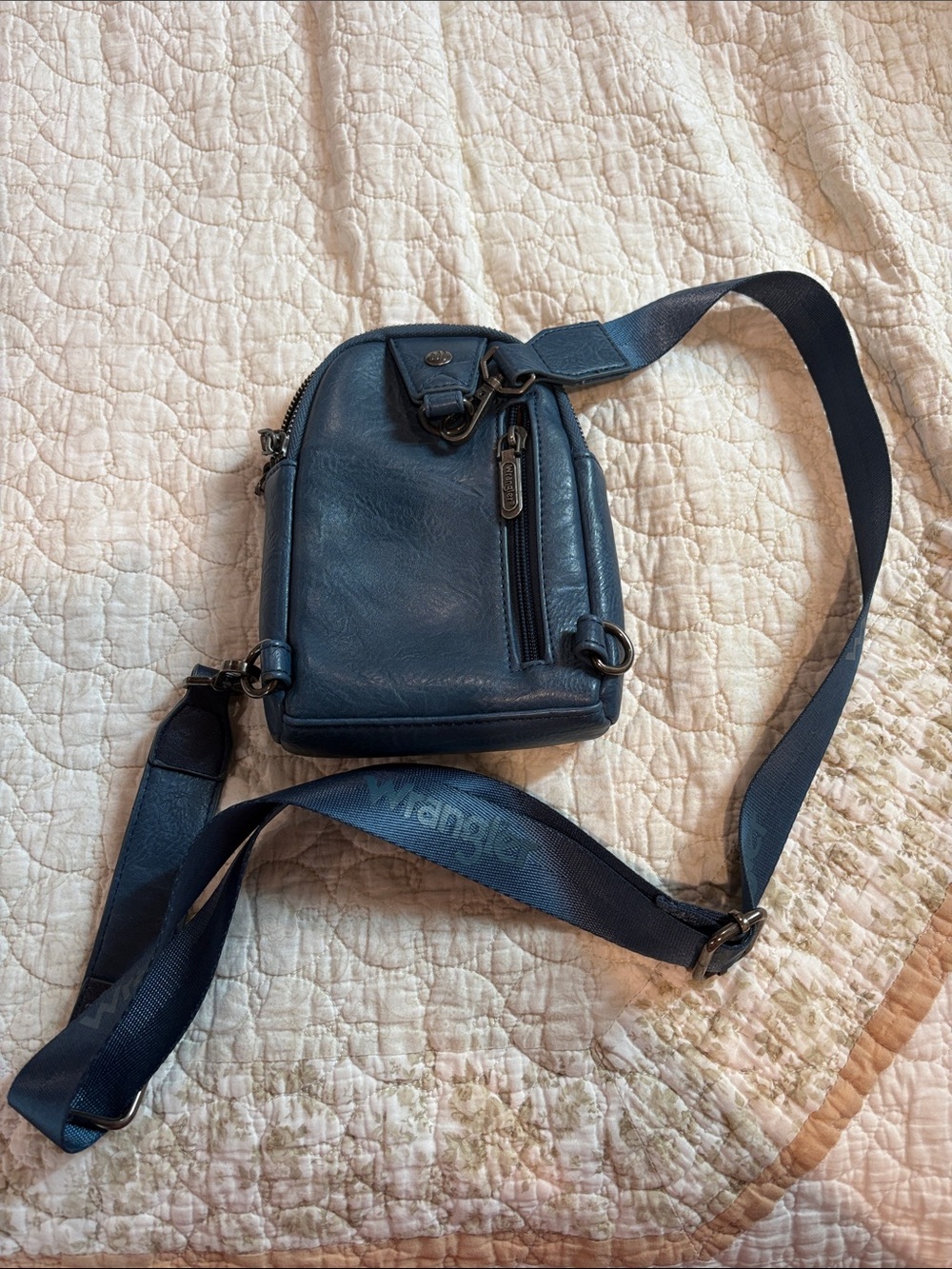 Wrangler Blue Crossbody Sling Bag with Adjustable Strap - Picture 2 of 5
